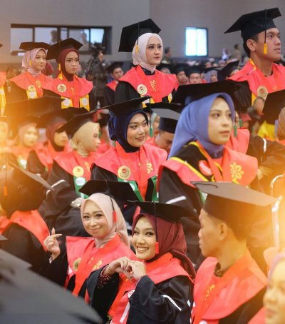 80% Lulusan S1 Gizi IIK Bhakta Raih Pekerjaan Sebelum Wisuda